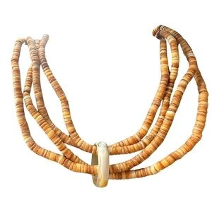 Tan Bead Necklace (Like New - Good Condition) 📿